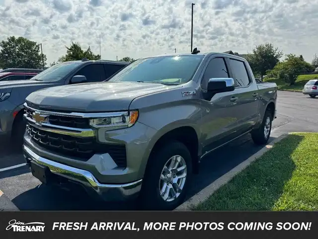 2023 Chevrolet Silverado 1500 LT 4X4 Crew Cab Short Box's photo