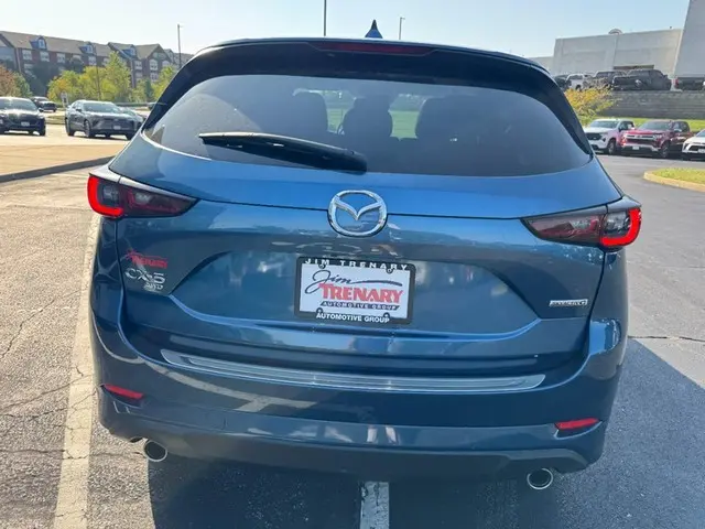 2024 Mazda CX-5 Preferred AWD Auto Package S photo 4