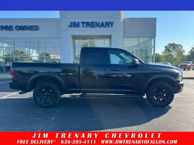 2022 RAM 1500 Classic Warlock 4WD Quad Cab 6'4's photo