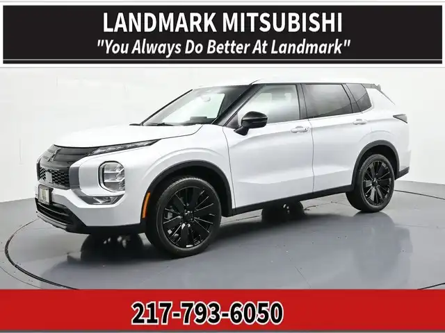 2026 Mitsubishi Outlander LE FWD's photo