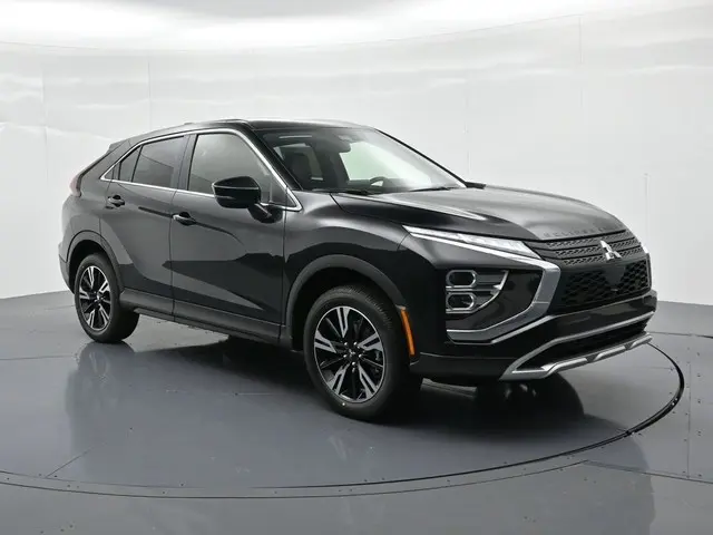 2026 Mitsubishi Eclipse Cross SE S-AWC photo 3