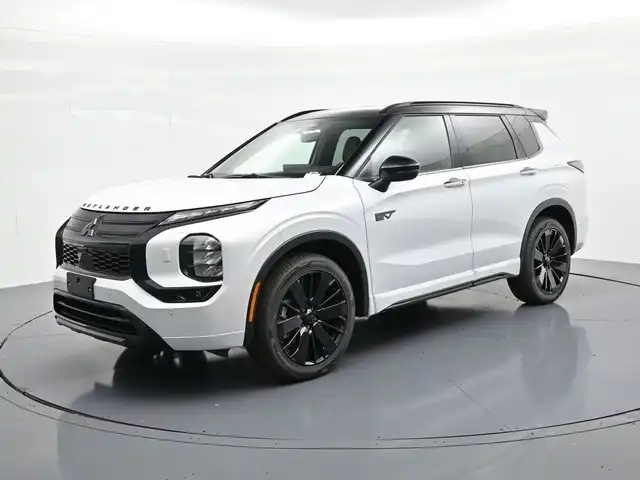 2026 Mitsubishi Outlander Plug-in Hybrid SEL S-AWC's photo