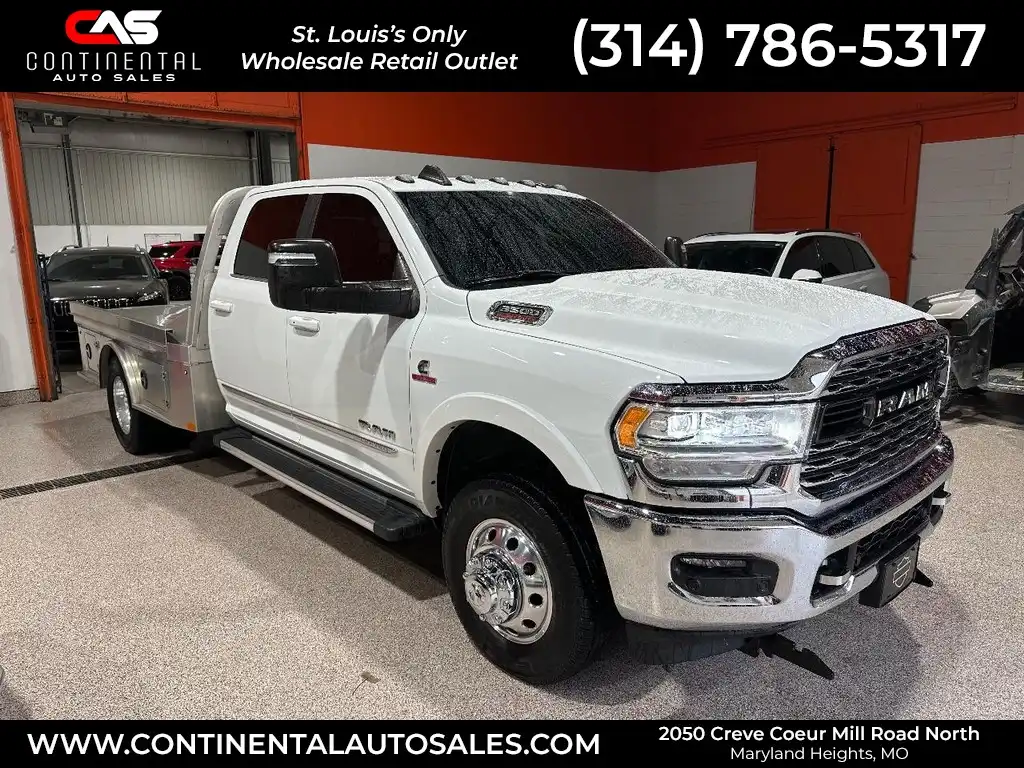 2023 RAM 3500 Limited 4X4 Crew Cab SRW's photo