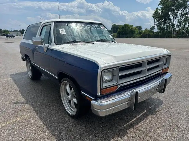 1989 Dodge Ramcharger's photo