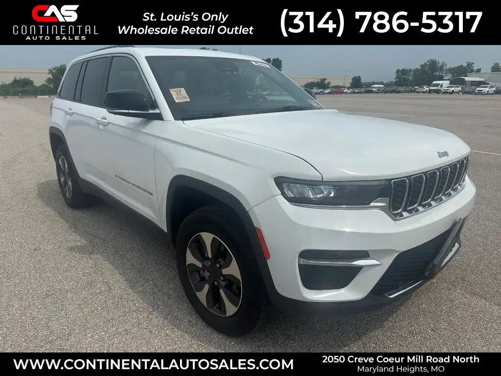 2022 Jeep Grand Cherokee 4xe 4x4's photo