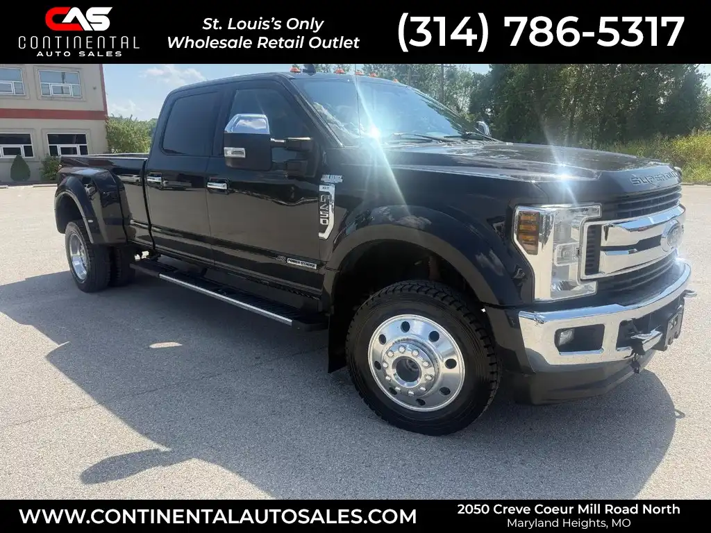 2019 Ford F-450 XLT 4WD Crew Cab DRW 8' Box's photo