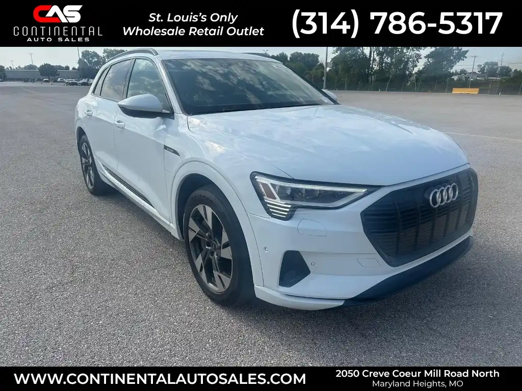 2022 Audi e-tron 95 kWh Premium quattro's photo