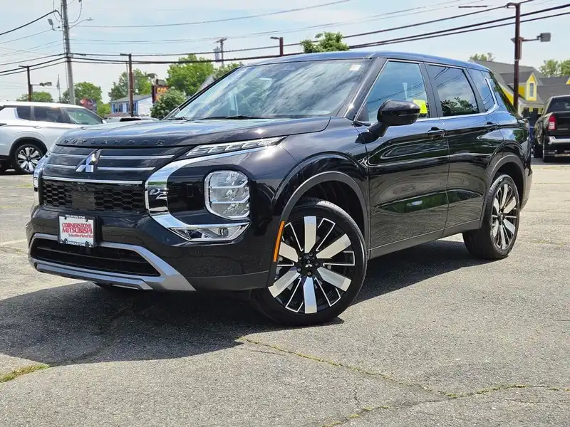 2026 Mitsubishi Outlander SE S-AWC's photo