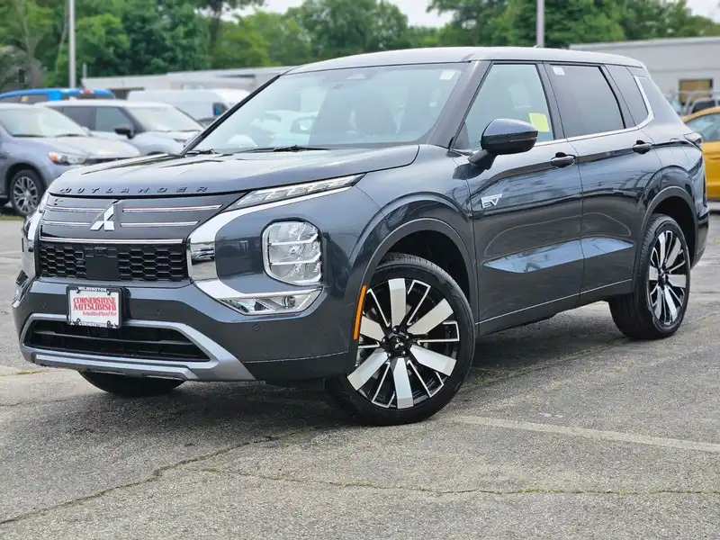 2026 Mitsubishi Outlander Plug-in Hybrid SE S-AWC's photo