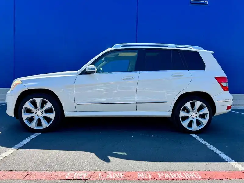 2011 Mercedes-Benz GLK GLK350's photo
