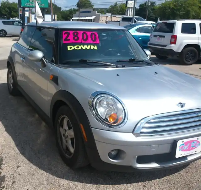 2009 MINI Cooper Base's photo