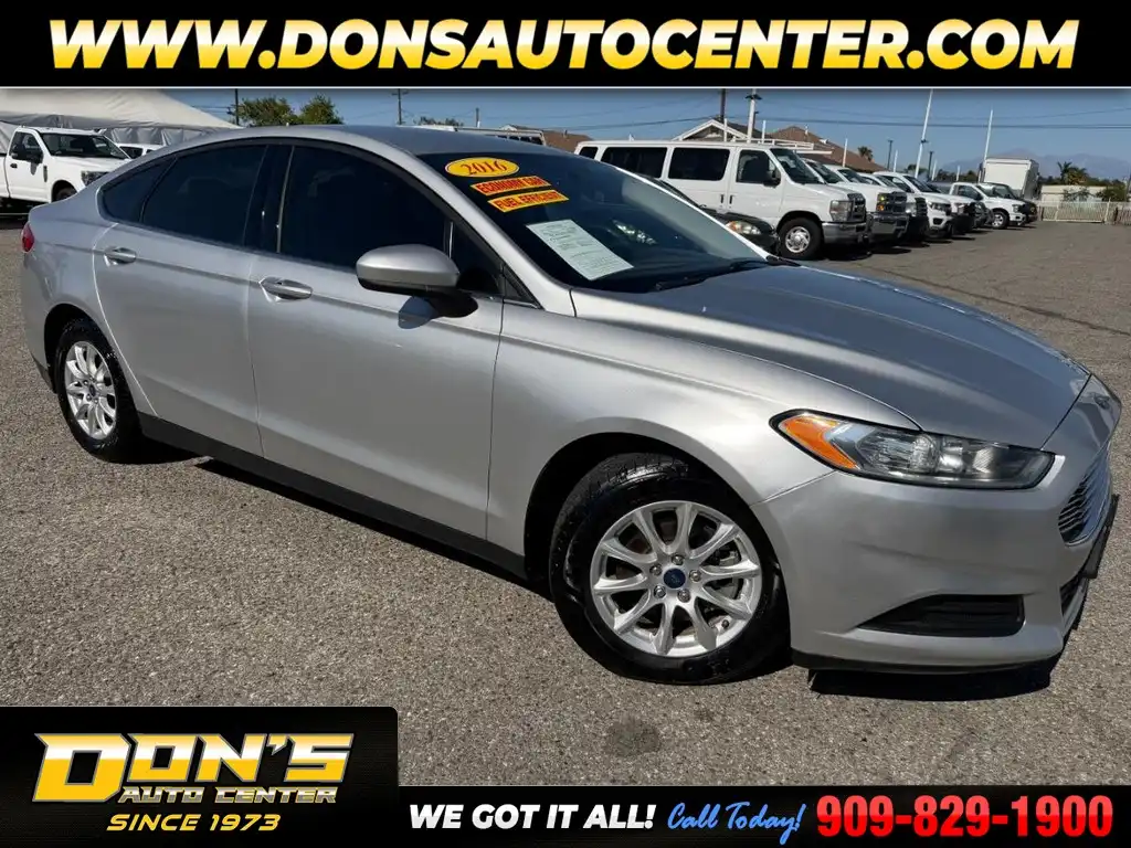 2016 Ford Fusion S FWD's photo