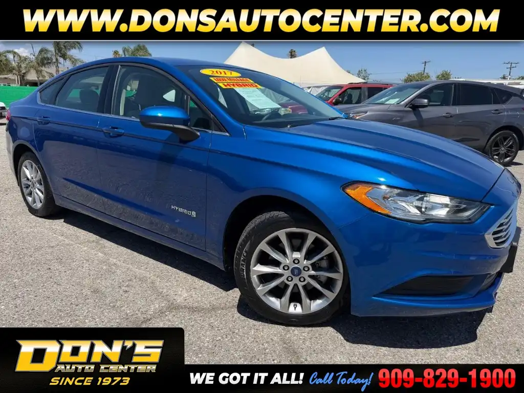 2017 Ford Fusion S's photo