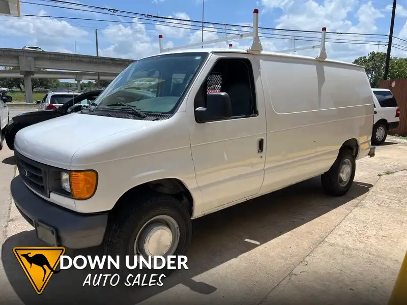 2006 Ford E-Series E-250 Van's photo
