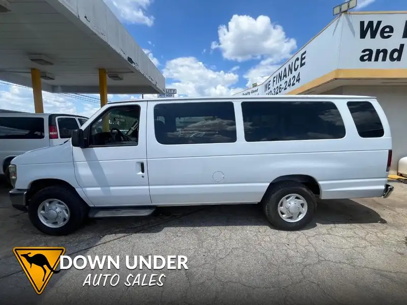2008 Ford E-Series XLT E-350 Super Duty Extended's photo