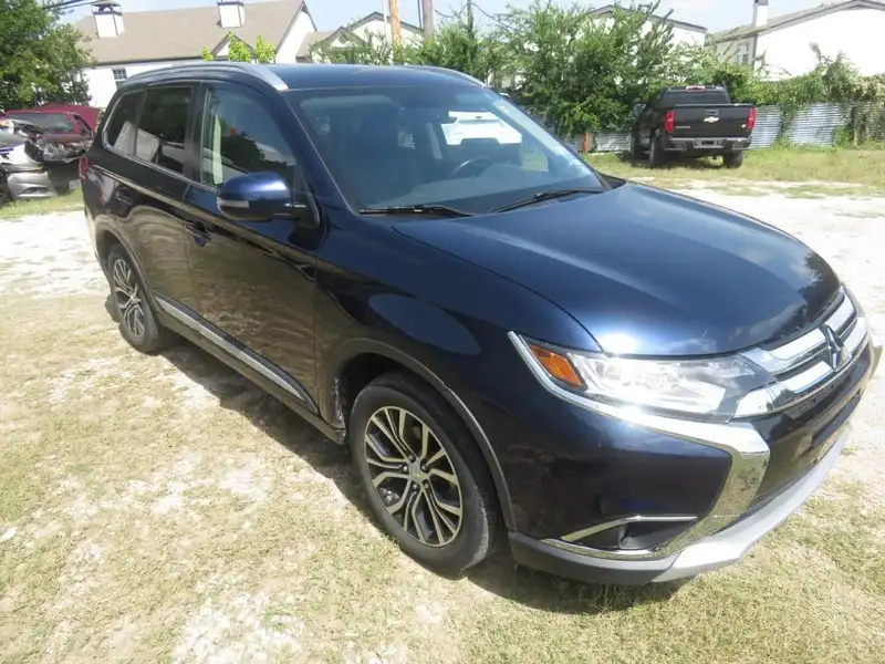 2018 Mitsubishi Outlander SEL FWD's photo