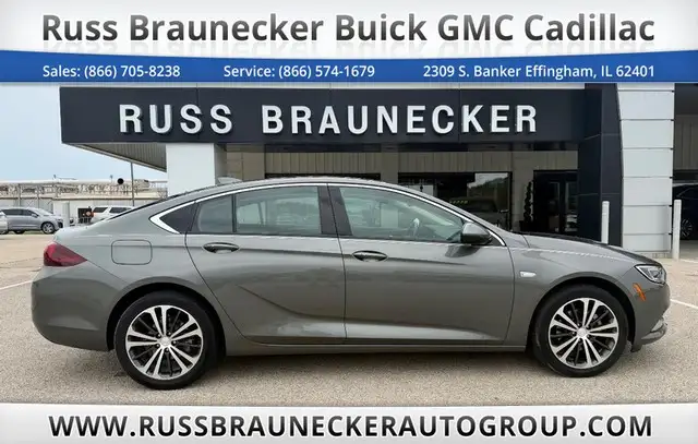 2019 Buick Regal Essence FWD's photo