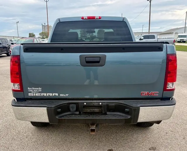 2012 GMC Sierra SLT 4WD Crew Cab SWB photo 4