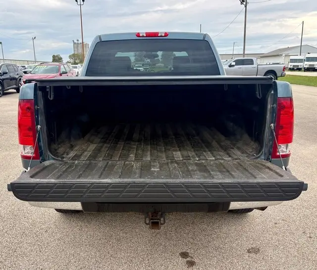 2012 GMC Sierra SLT 4WD Crew Cab SWB photo 5