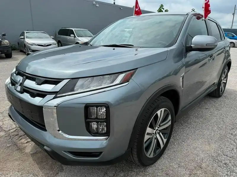 2024 Mitsubishi Outlander Sport 2.0 SE AWC CVT's photo