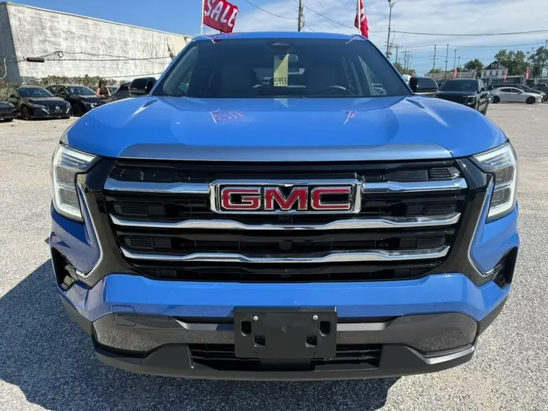 2026 GMC Terrain Elevation FWD photo 3