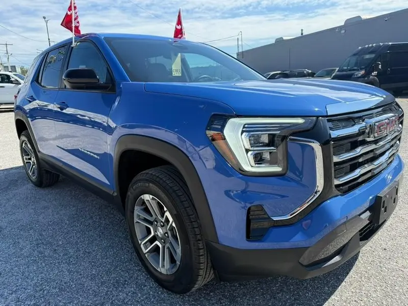 2026 GMC Terrain Elevation FWD photo 4