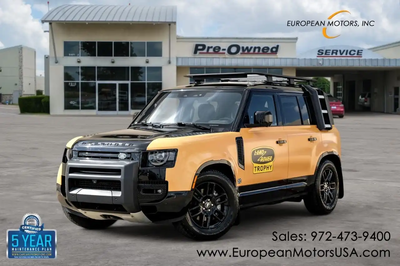 2022 Land Rover Defender X-Dynamic SE's photo