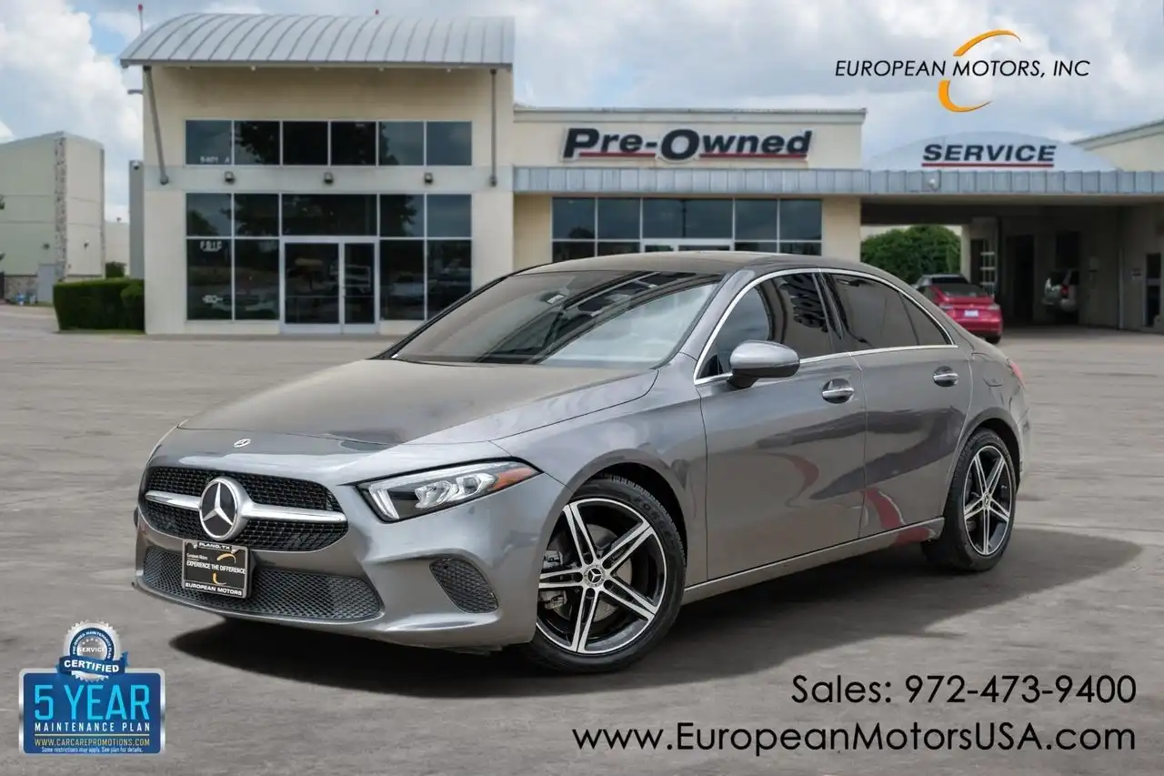 2022 Mercedes-Benz A-Class A220's photo