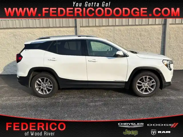 2024 GMC Terrain SLT AWD's photo
