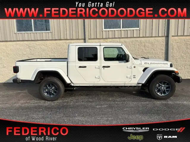 2026 Jeep Gladiator 85th Anniversary Edition Auto's photo