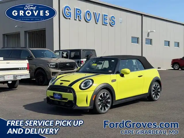 2024 MINI Convertible Cooper S's photo