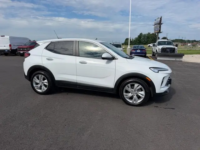 2024 Buick Encore GX Preferred photo 4