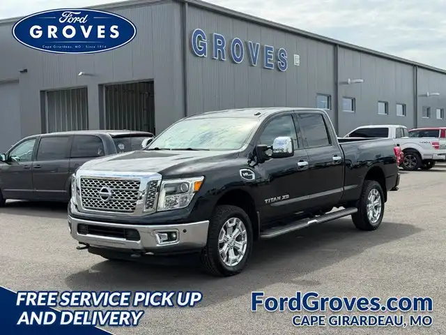 2017 Nissan Titan XD SL Crew Cab 4x4 SWB's photo