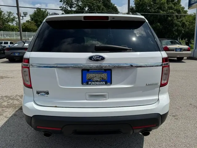 2014 Ford Explorer Base photo 4