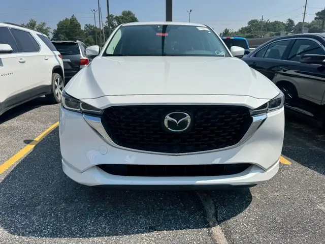 2025 Mazda CX-5 S Select Package Auto AWD photo 4