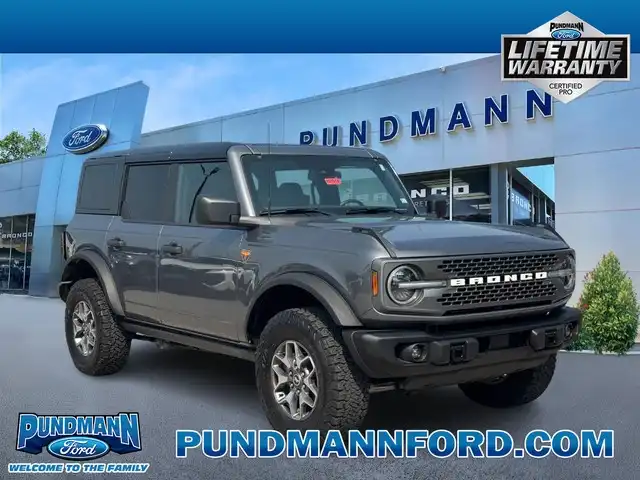 2025 Ford Bronco Badlands 4x4's photo