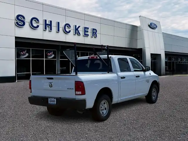 2022 RAM 1500 Classic Tradesman 4x4 Crew Cab 5'7's photo