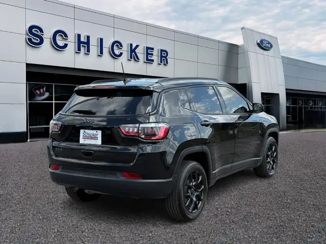 2025 Jeep Compass Latitude 4X4's photo