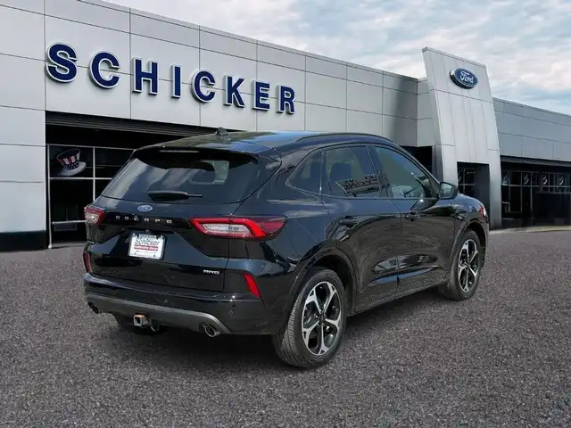 2023 Ford Escape ST-Line Select AWD 2.0L's photo