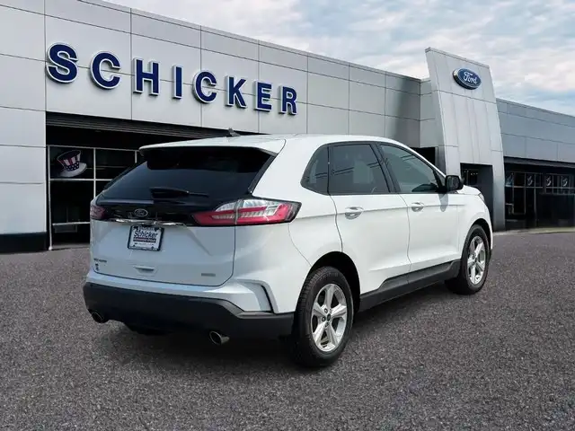 2019 Ford Edge SE's photo