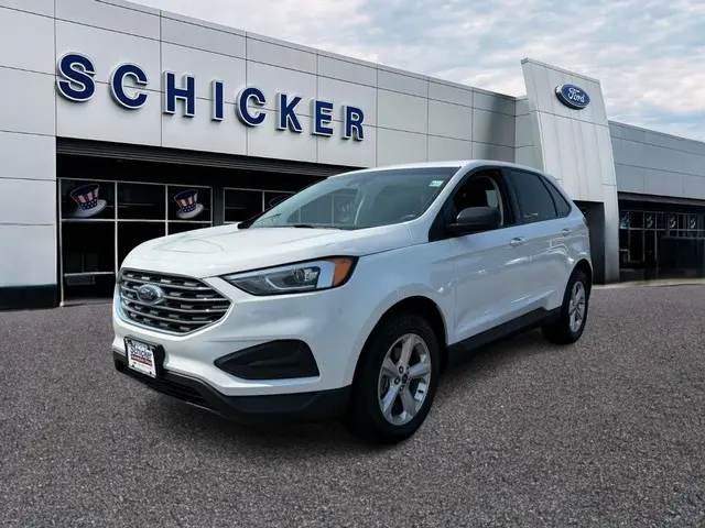 2019 Ford Edge SE photo 3