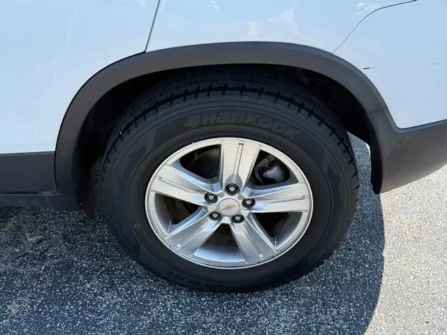 2018 Chevrolet Trax LT AWD photo 5