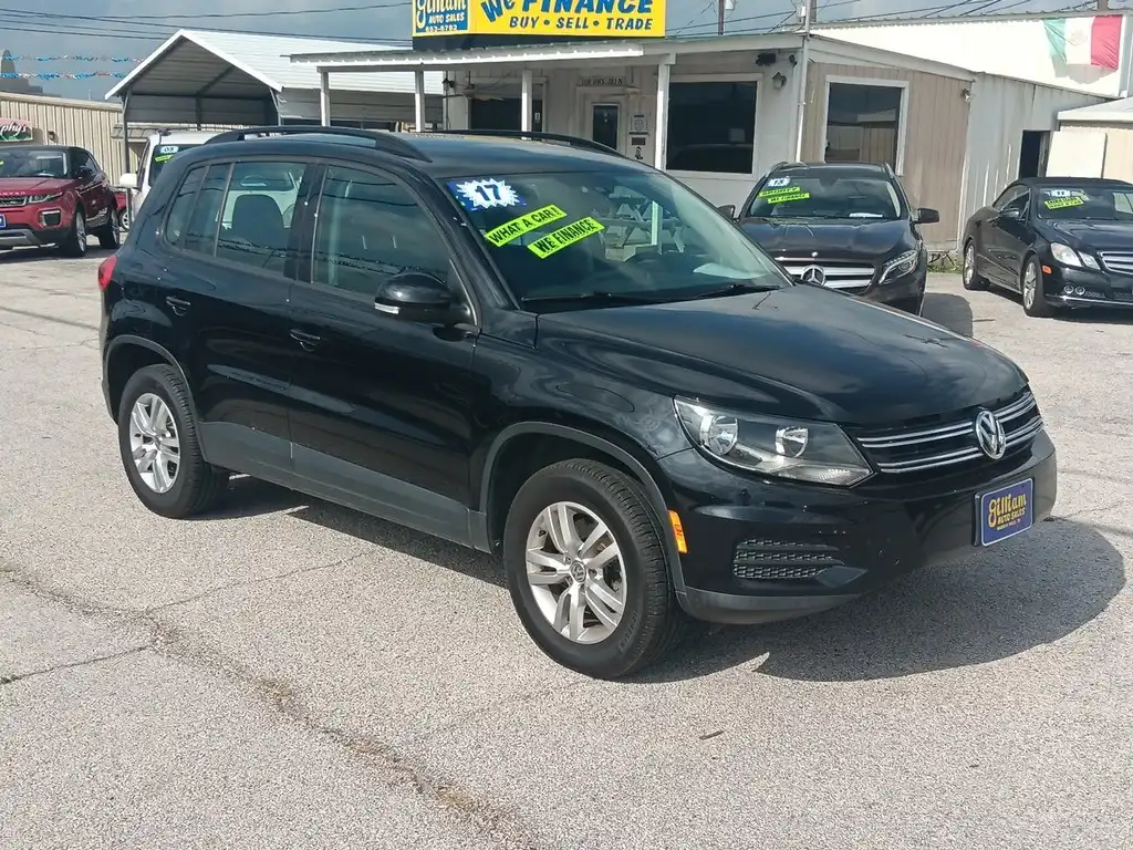 2017 Volkswagen Tiguan 2.0T S's photo