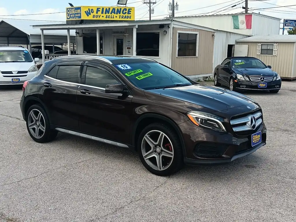 2015 Mercedes-Benz GLA GLA250 4MATIC's photo