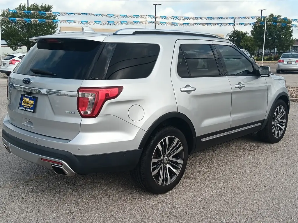 2016 Ford Explorer Platinum 4WD photo 3