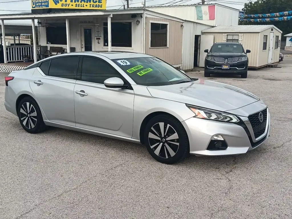 2019 Nissan Altima 2.5 SL's photo
