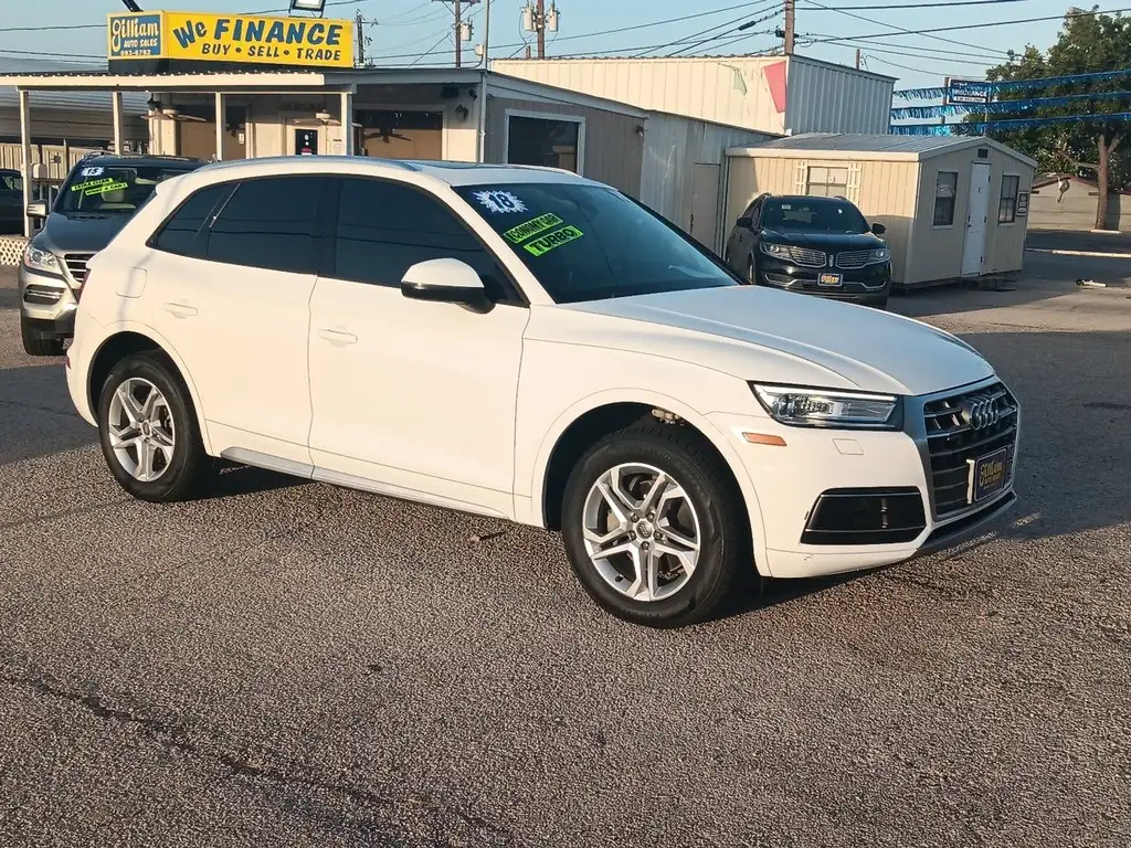2018 Audi Q5 2.0T Premium quattro S tronic's photo