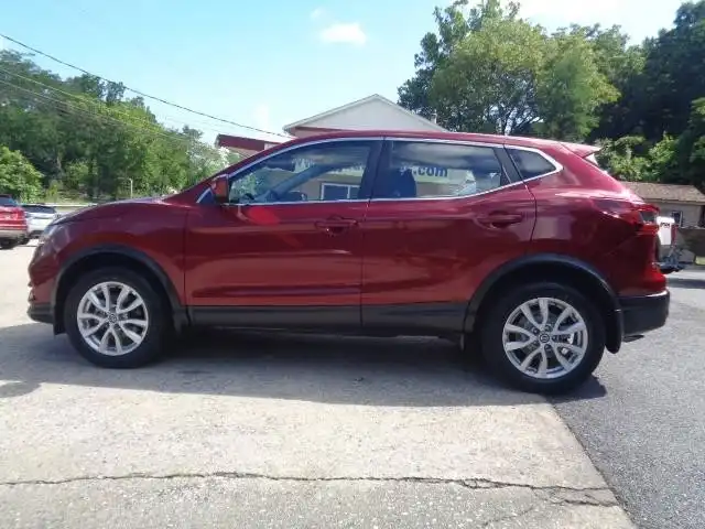 2022 Nissan Rogue Sport S FWD's photo