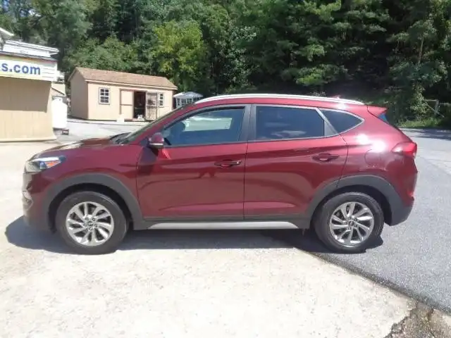 2017 Hyundai Tucson SE AWD Plus's photo