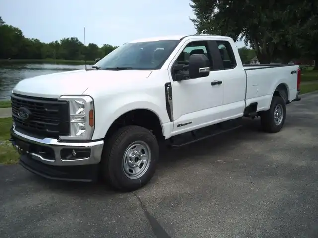 2026 Ford F-250 XL 4x4 SuperCab 8' Box's photo